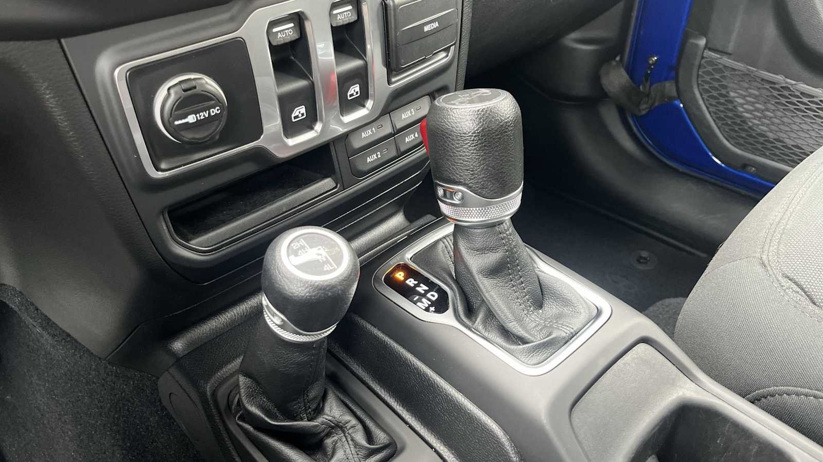 Used 2019 Jeep Wrangler Sport AWD/4WD image 41