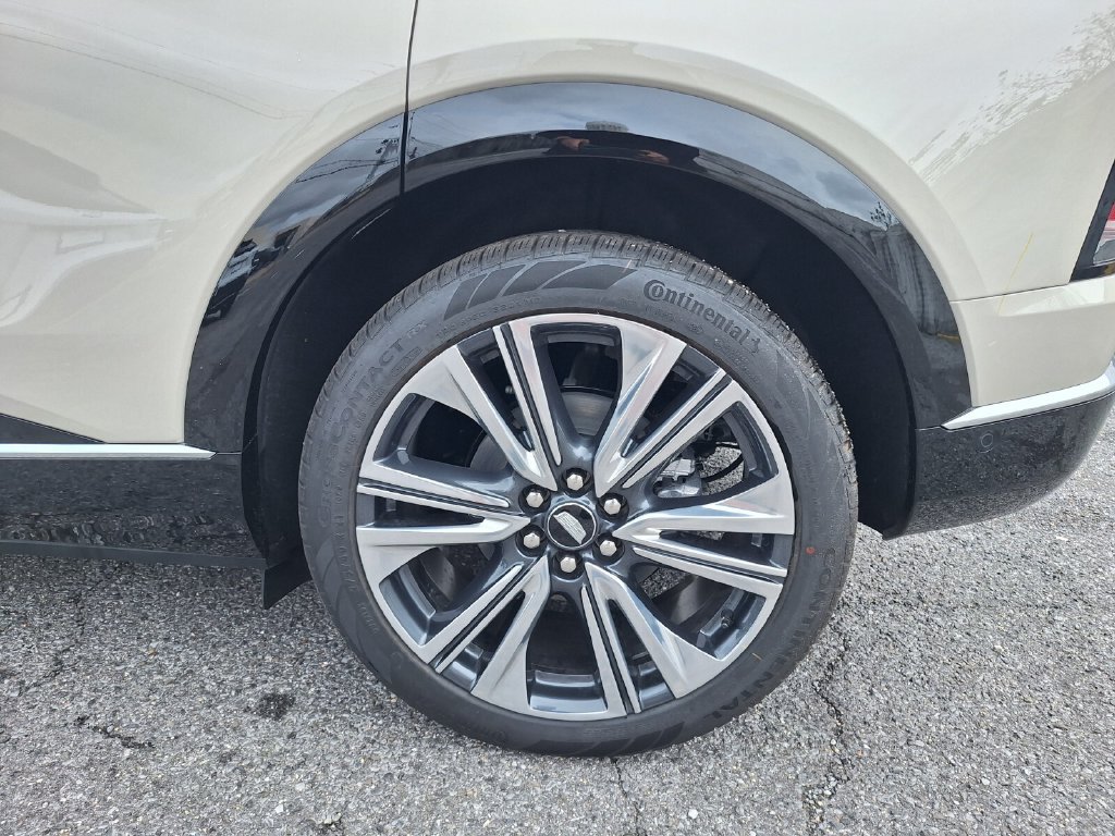 New 2027 Cadillac Optiq Premium Luxury RWD image 25