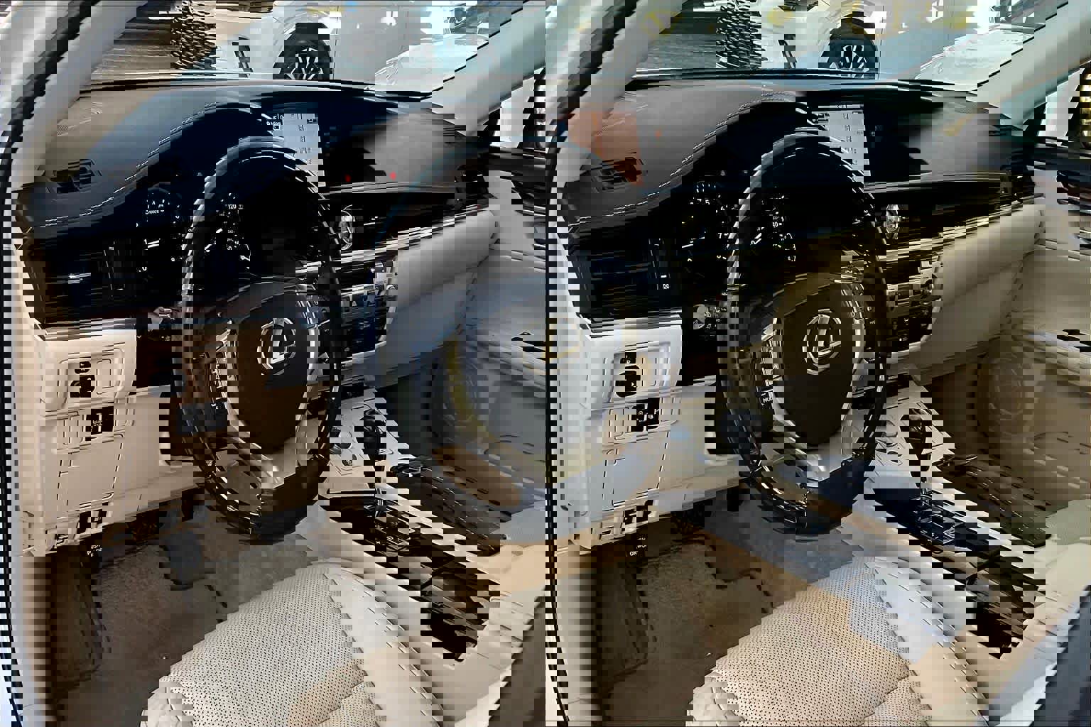 Used 2015 Lexus ES 350 image 17