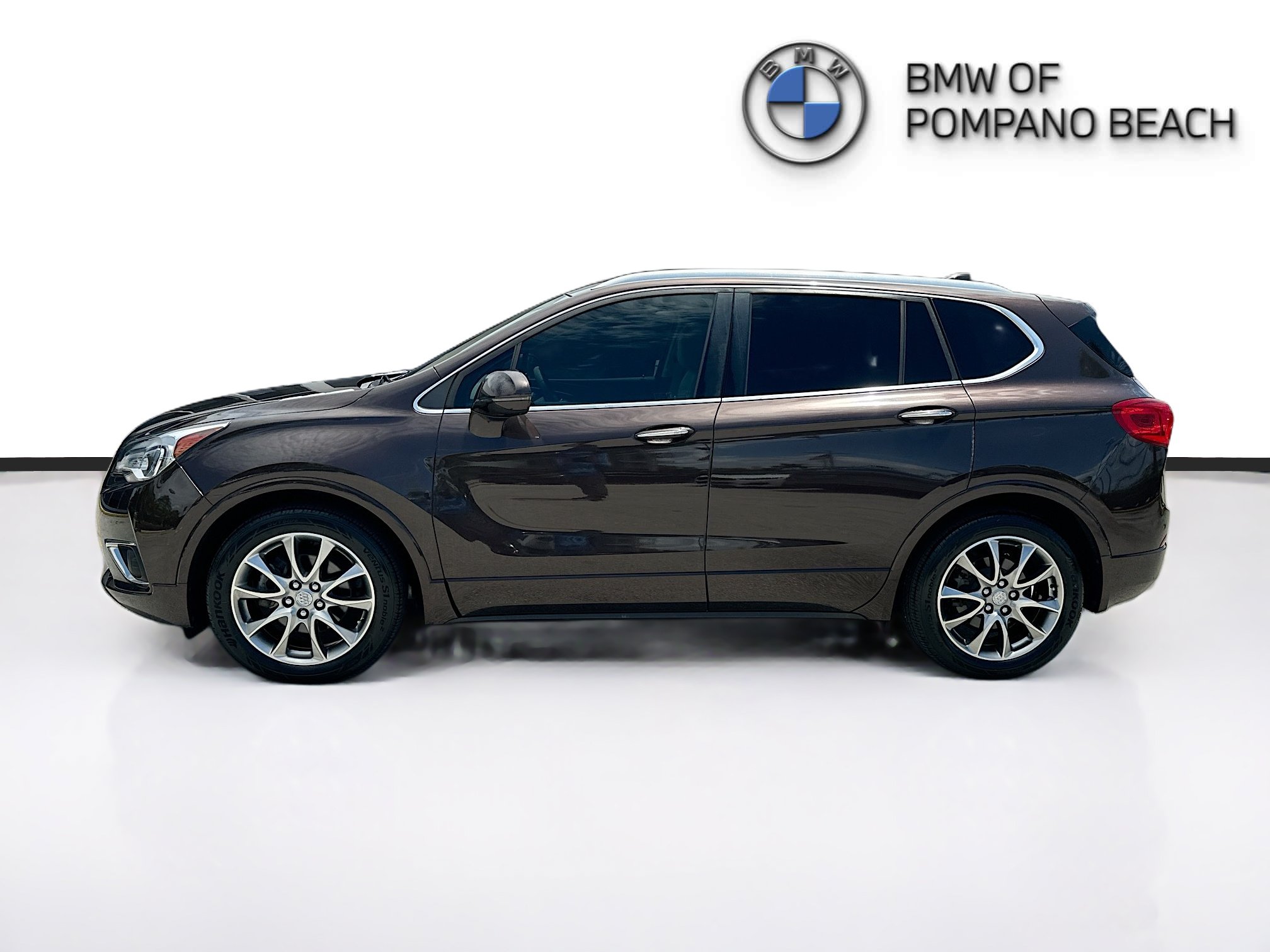 Used 2020 Buick Envision Essence w/ Experience Buick Package FWD image 4