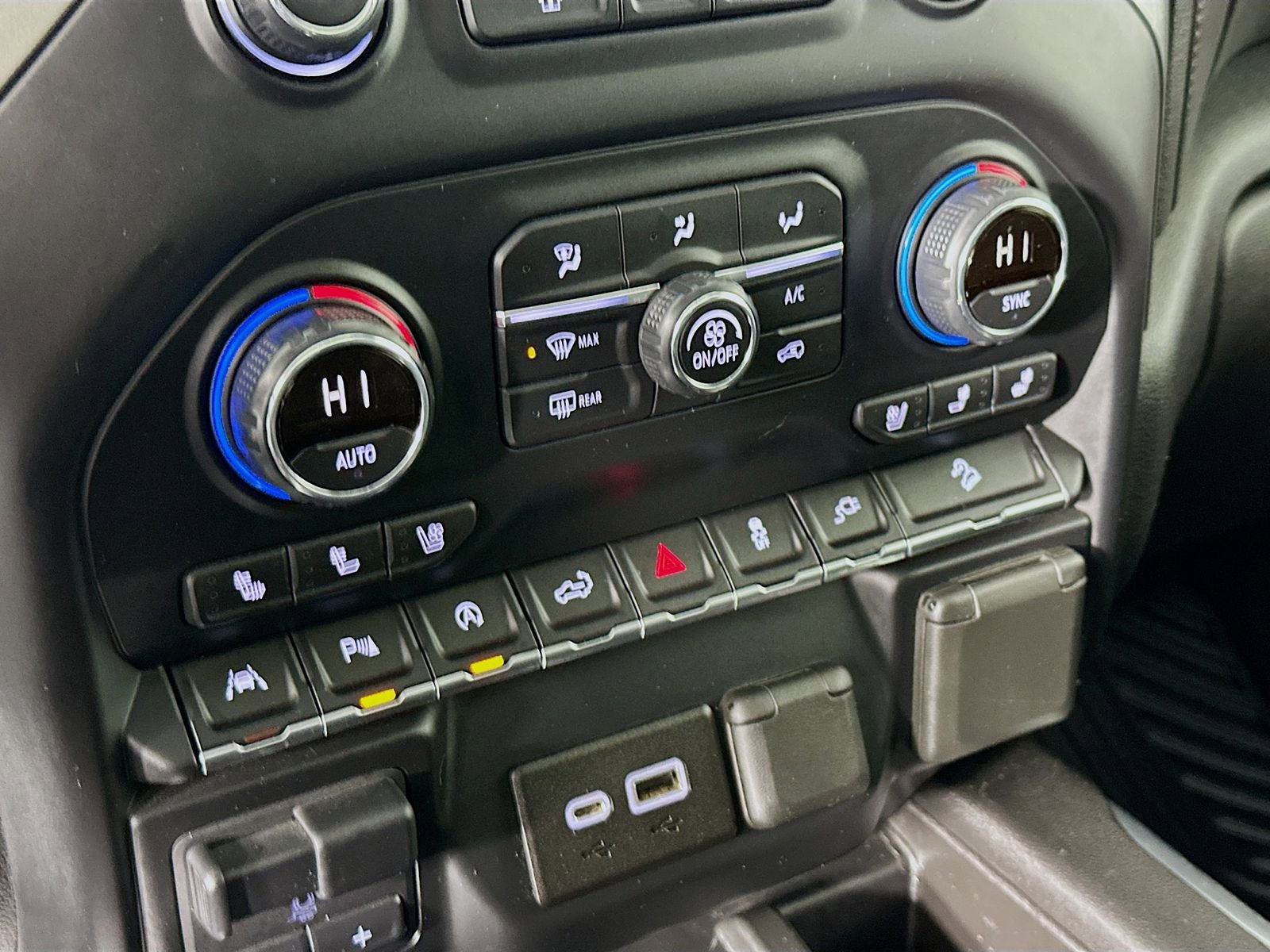 Used 2019 Chevrolet Silverado 1500 LTZ image 17