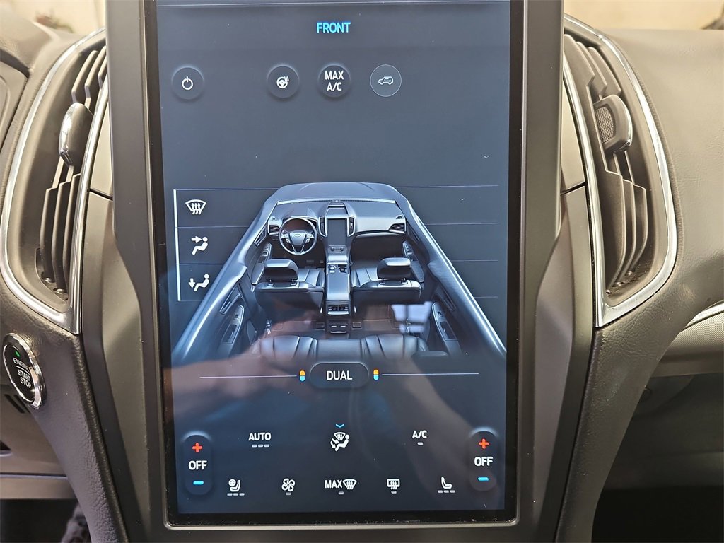 Used 2024 Ford Edge Titanium image 22