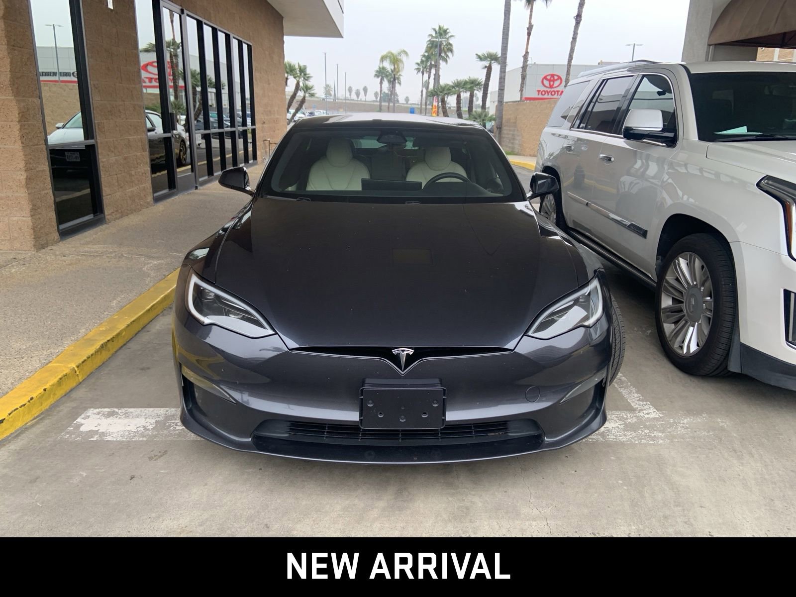 Used 2023 Tesla Model S image 2