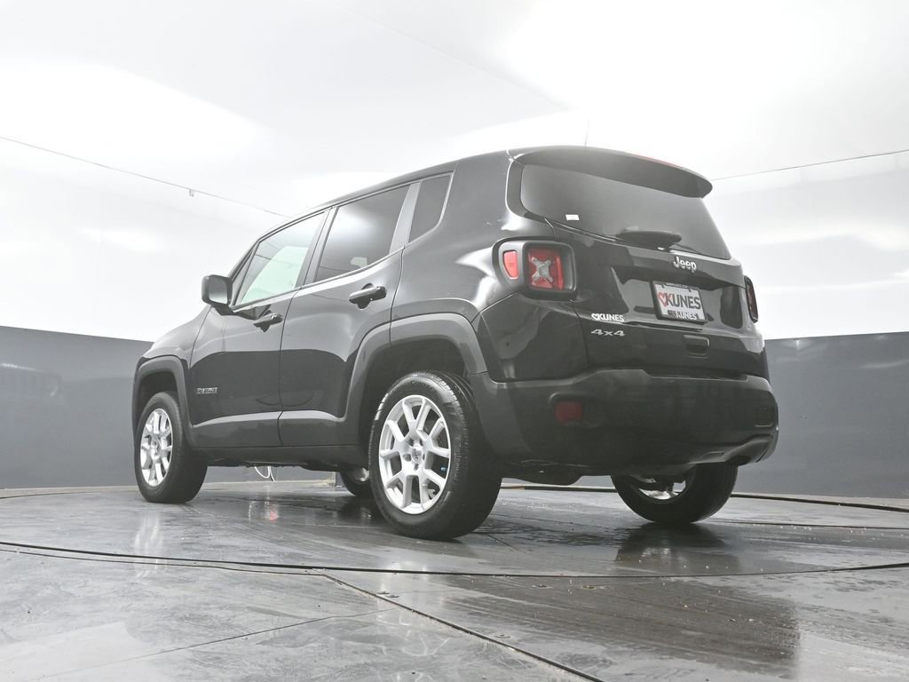 Used 2023 Jeep Renegade Latitude image 52