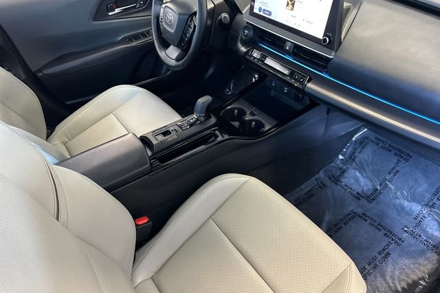 Used 2024 Toyota Prius Limited AWD/4WD image 18