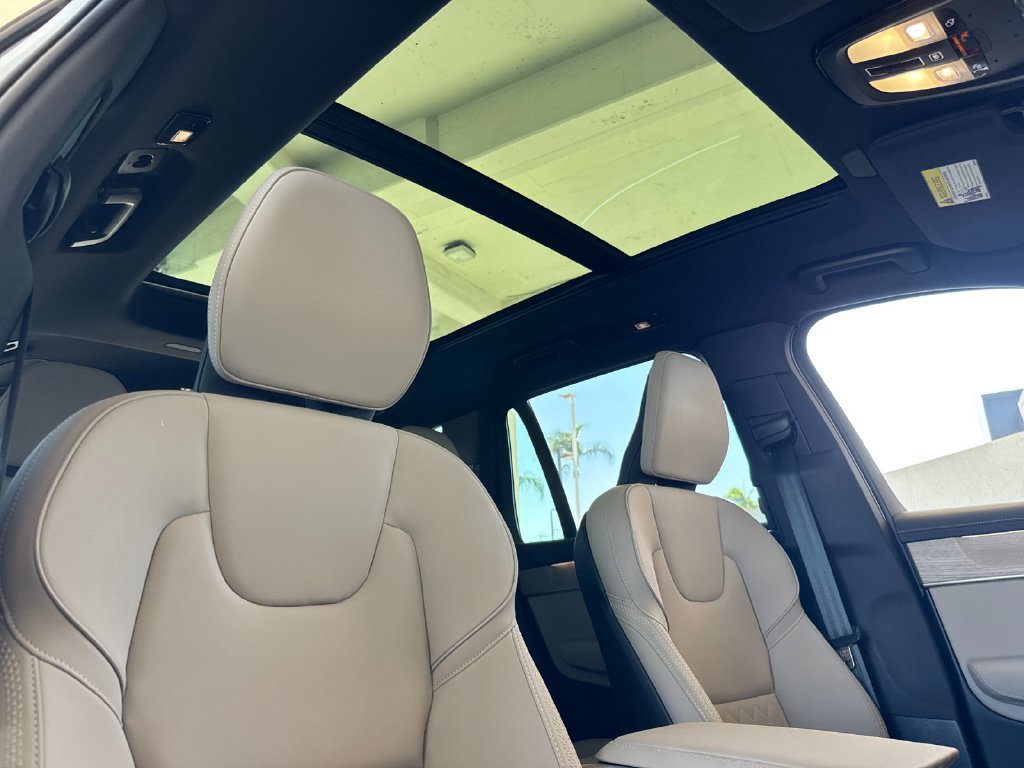 Certified 2026 Volvo XC90 B6 Plus AWD/4WD image 17