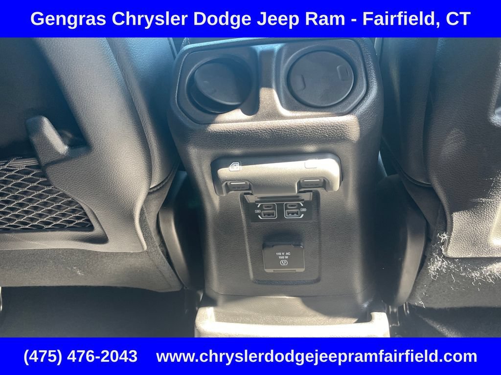 Certified 2024 Jeep Wrangler Unlimited Sahara w/ Technology Group AWD/4WD image 29