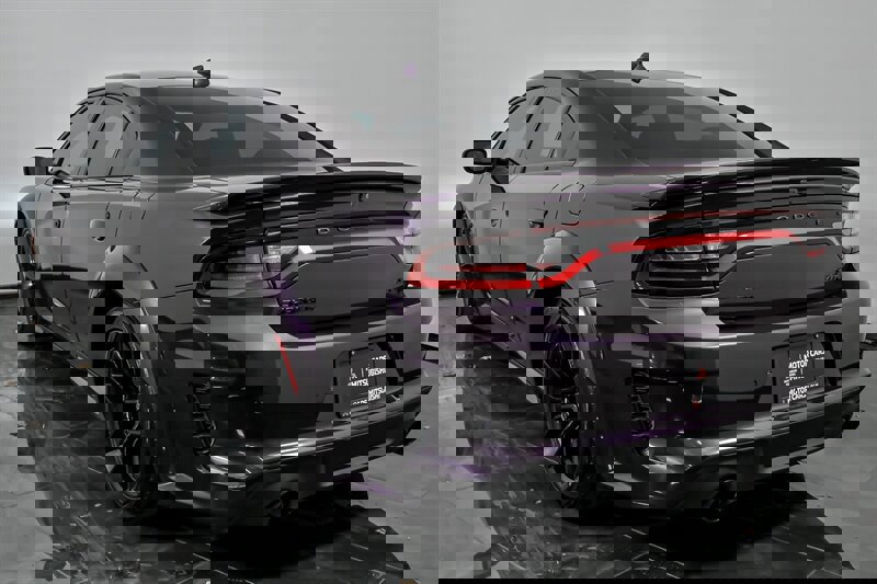 Used 2022 Dodge Charger SRT Hellcat w/ Harman/Kardon Audio Group image 8