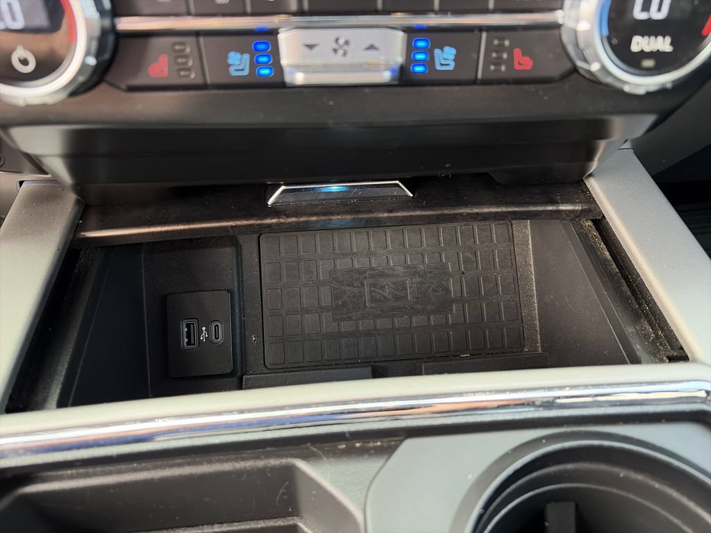 Certified 2022 Ford F250 Lariat w/ Black Appearance Package AWD/4WD image 28
