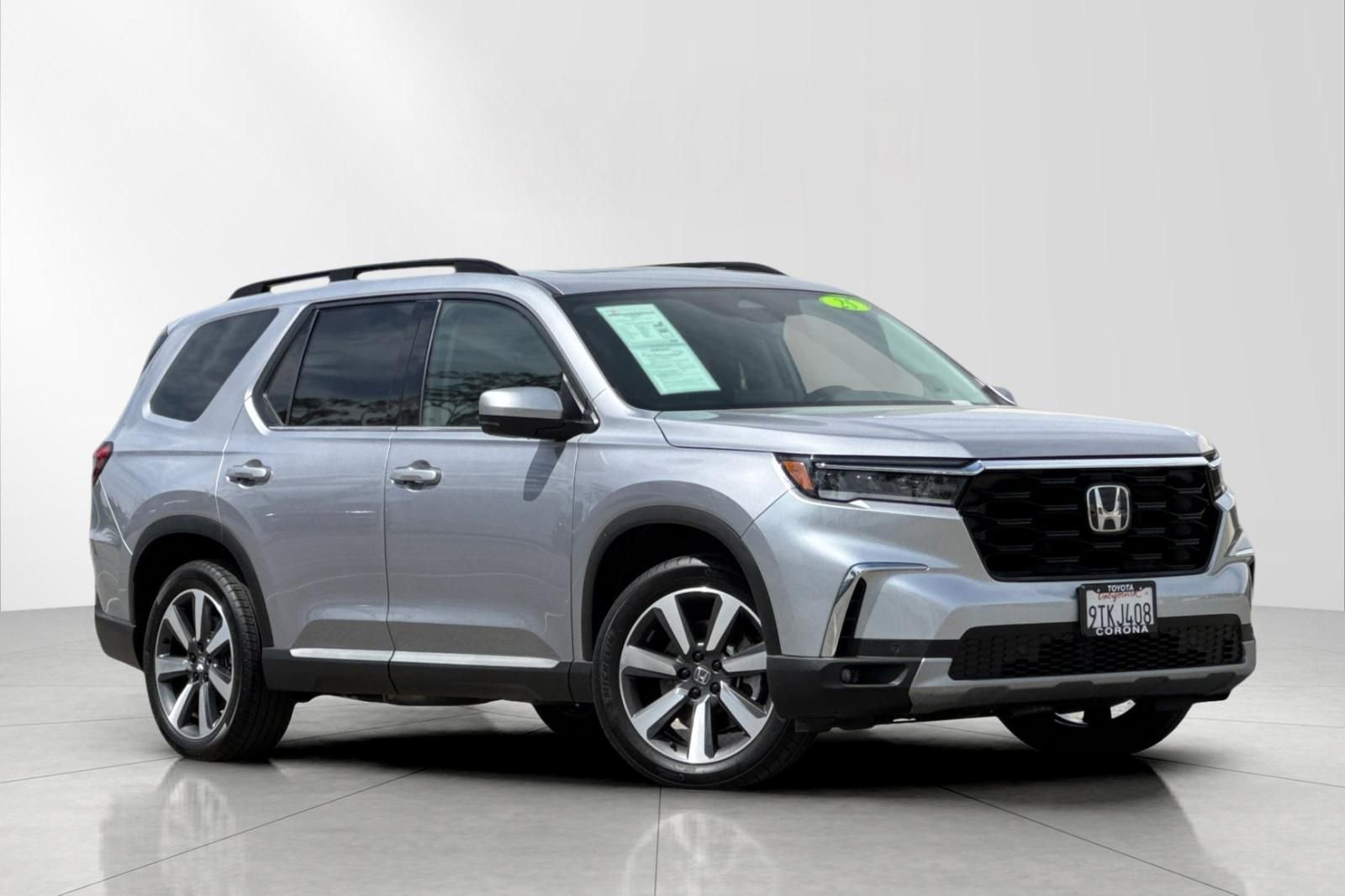 Used 2025 Honda Pilot Touring