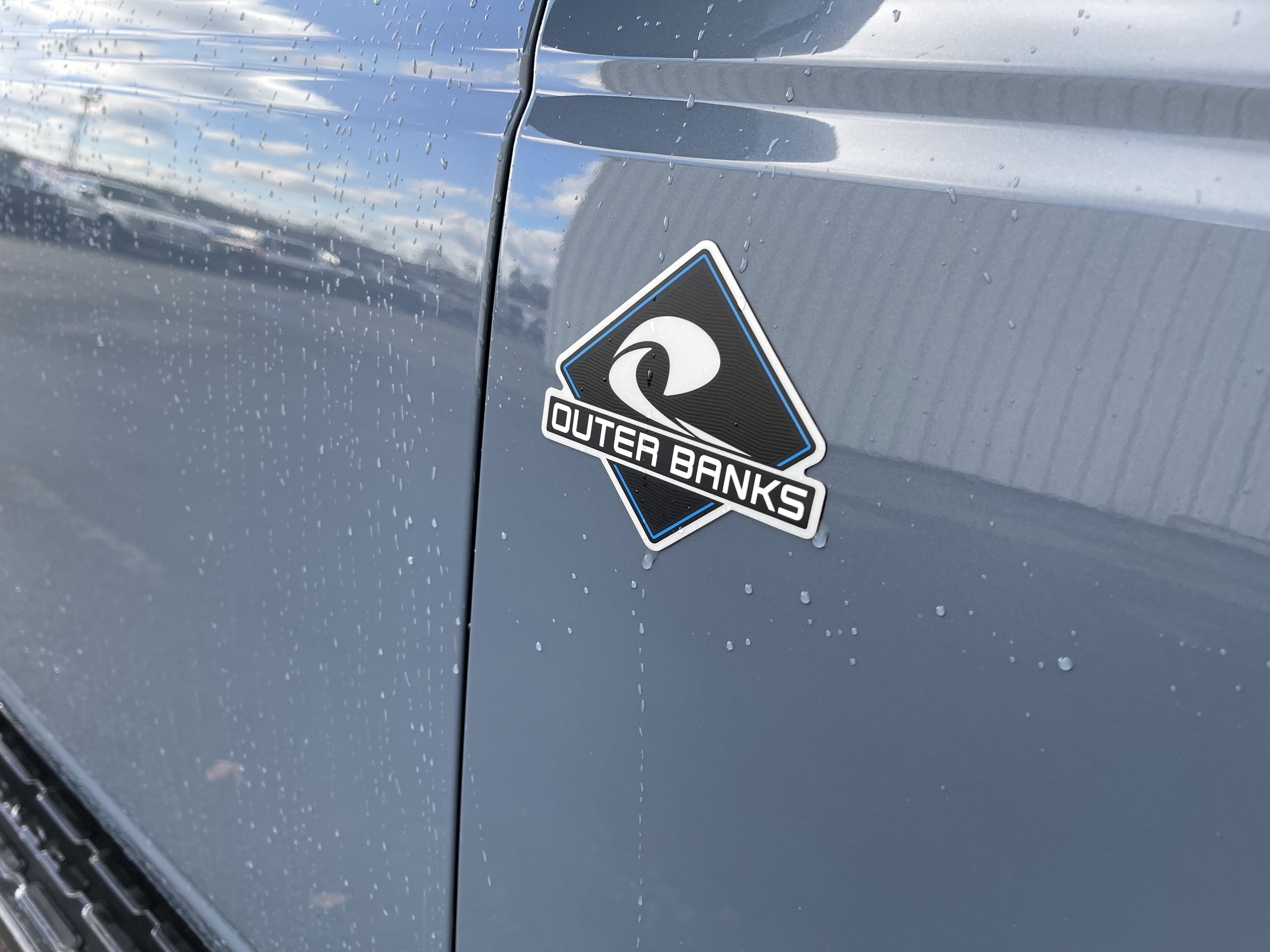 Used 2023 Ford Bronco Outer Banks image 2