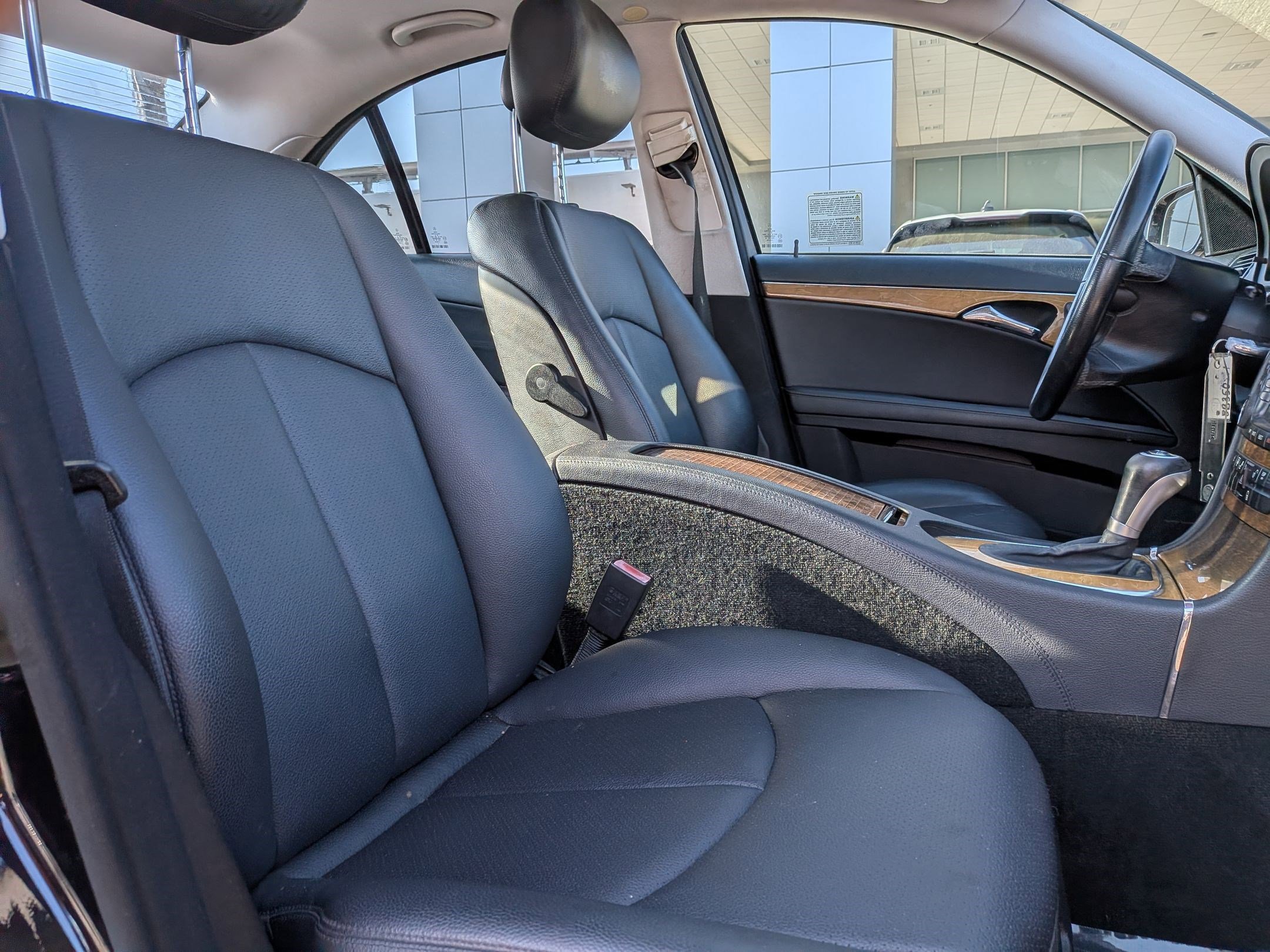Used 2008 Mercedes-Benz E 350 Sedan image 25