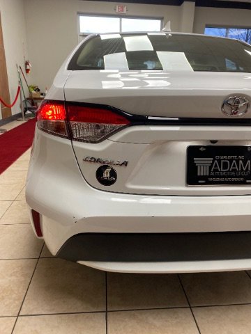 Used 2021 Toyota Corolla LE FWD image 12