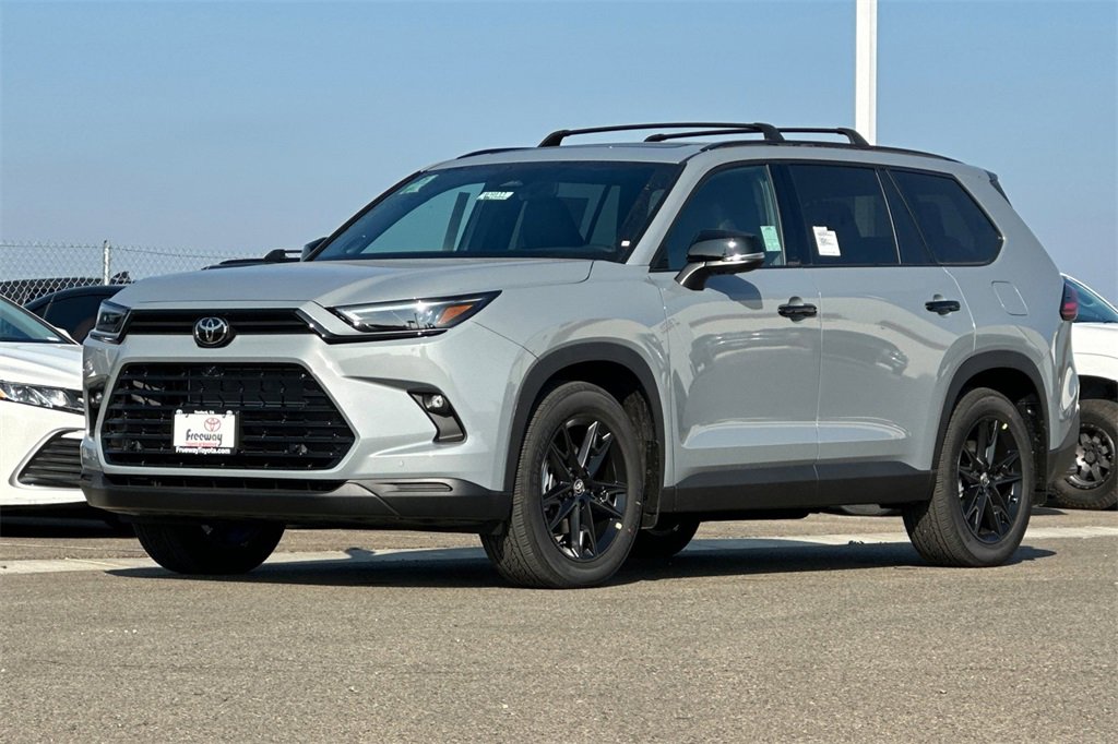 New 2026 Toyota Grand Highlander AWD Hybrid image 8