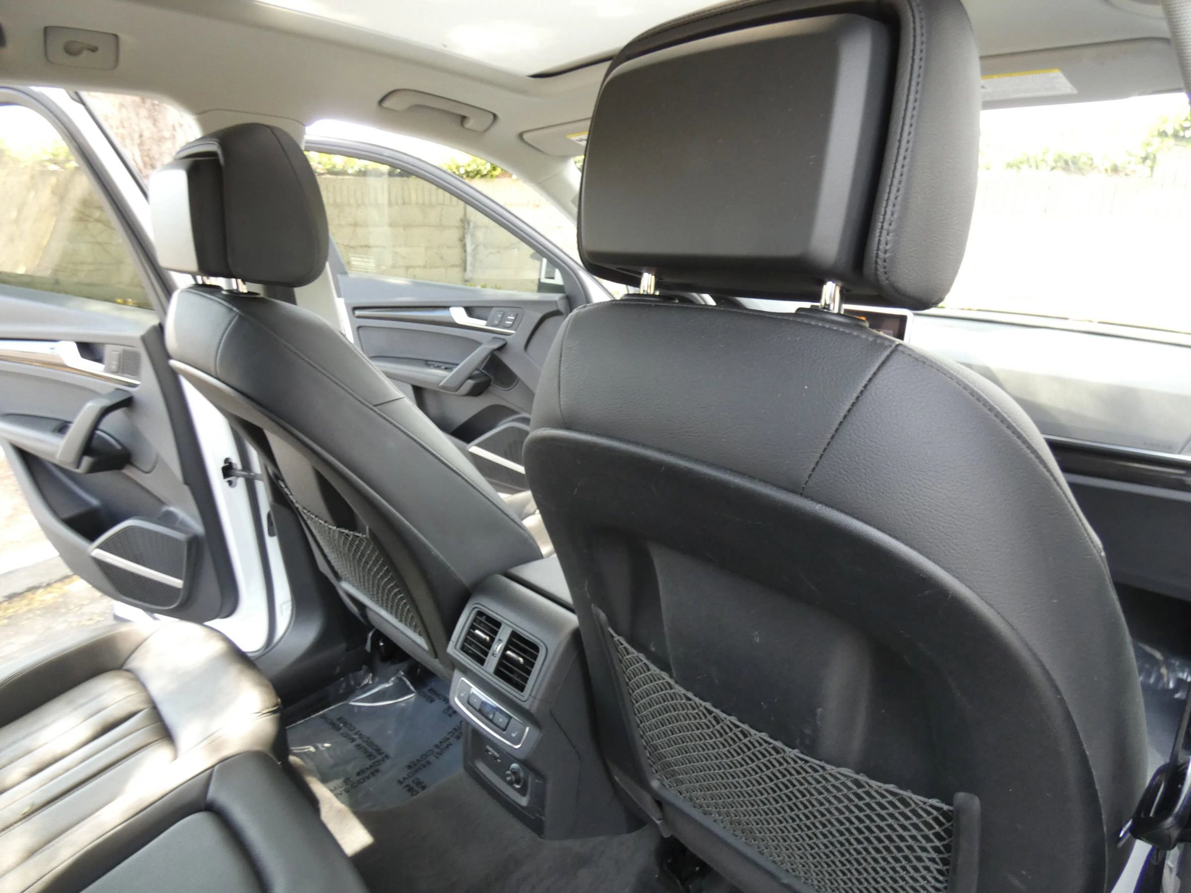 Used 2020 Audi Q5 e Premium Plus image 36