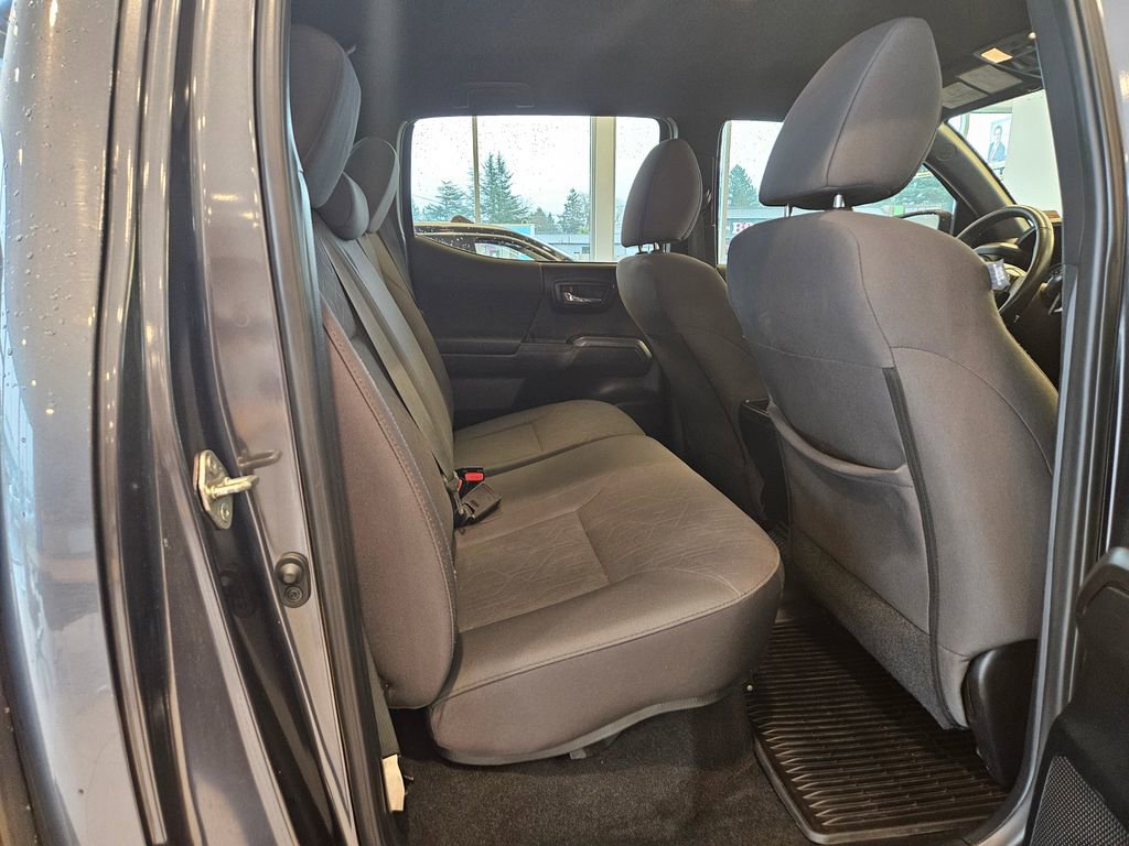 Used 2017 Toyota Tacoma TRD Off-Road w/ Tow Package (A/T) image 26