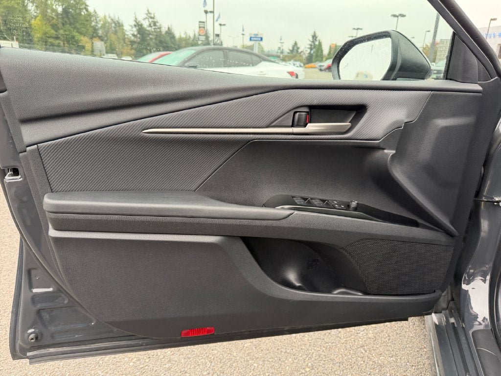 Used 2026 Toyota Camry SE FWD image 20