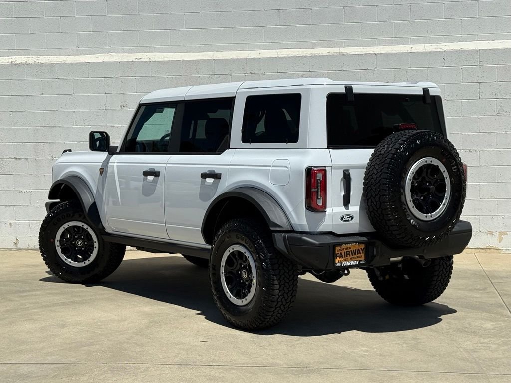 New 2026 Ford Bronco Badlands w/ Sasquatch Package AWD/4WD image 3