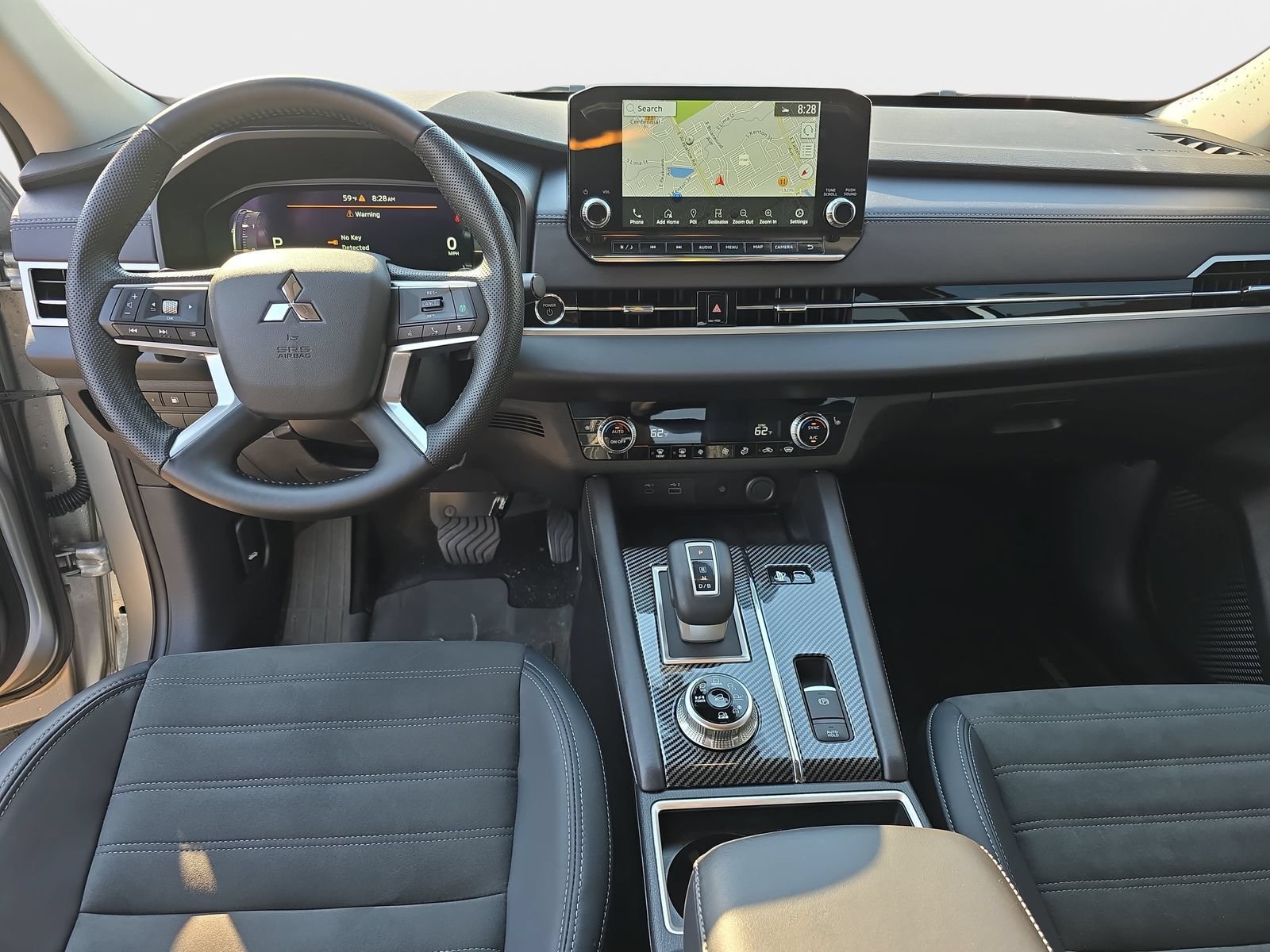 Used 2025 Mitsubishi Outlander 4WD Plug-In Hybrid image 12