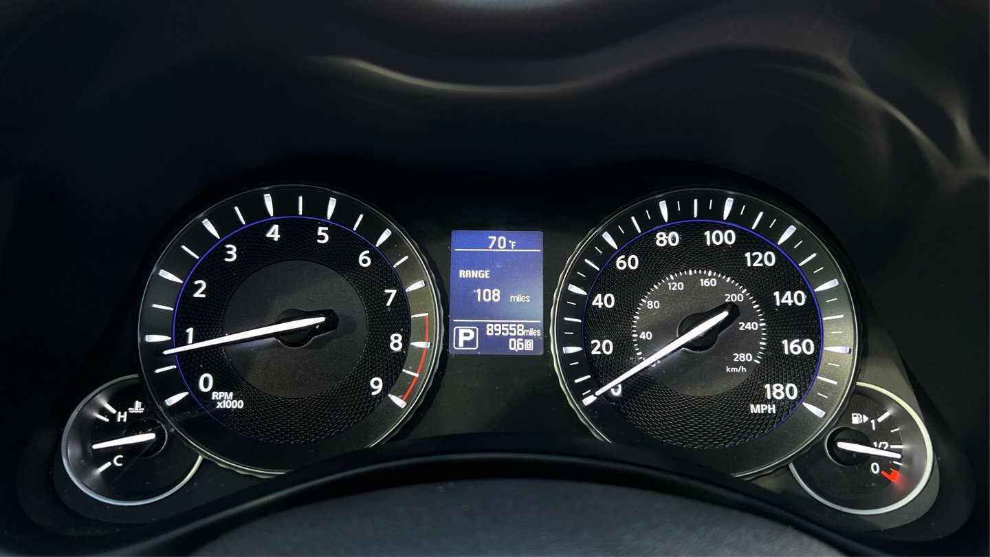 Used 2016 INFINITI Q70 L 3.7 w/ Deluxe Touring Package image 23