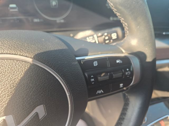 Used 2025 Kia Sportage SX FWD image 16
