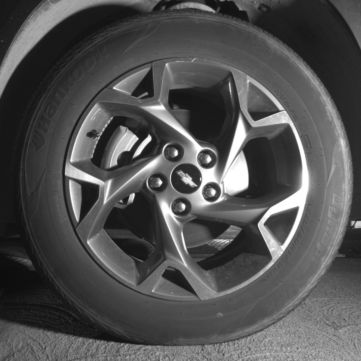 Used 2025 Chevrolet Trax LT FWD image 12