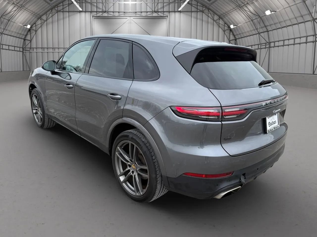 Used 2021 Porsche Cayenne Sport Utility 4D image 9