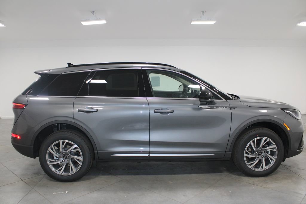 New 2026 Lincoln Corsair Premiere image 10