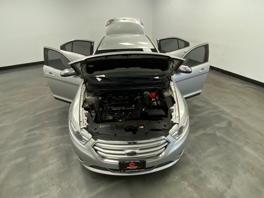 Used 2019 Ford Taurus Limited FWD image 52