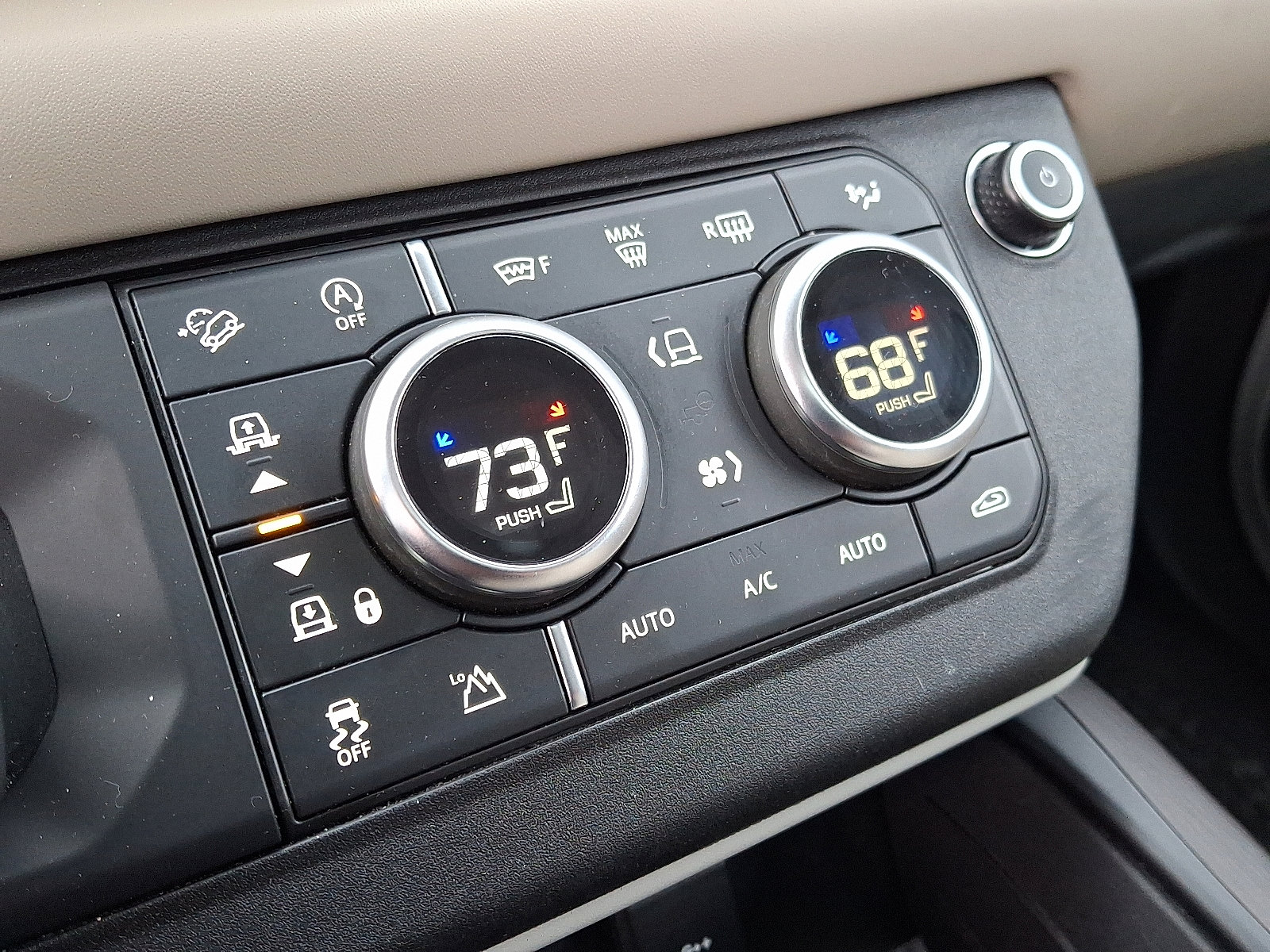 Used 2020 Land Rover Defender 110 HSE image 15