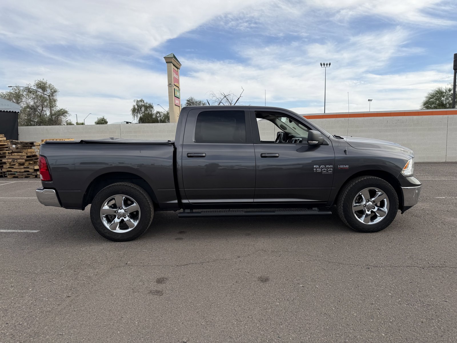 Used 2019 RAM 1500 Big Horn image 5