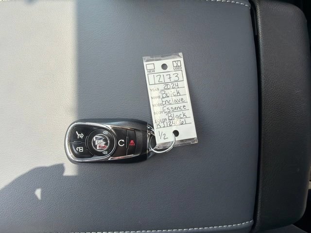 Used 2024 Buick Enclave Essence w/ Experience Buick Package AWD/4WD image 41