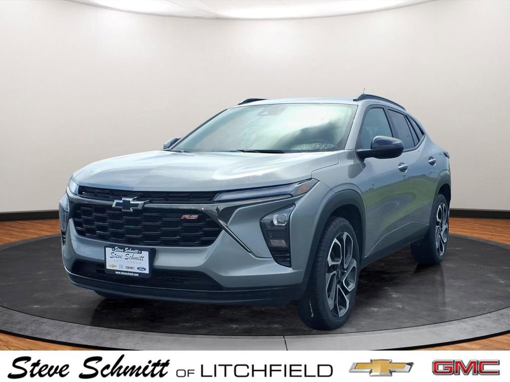 Used 2024 Chevrolet Trax RS w/ Driver Confidence Package FWD image 1