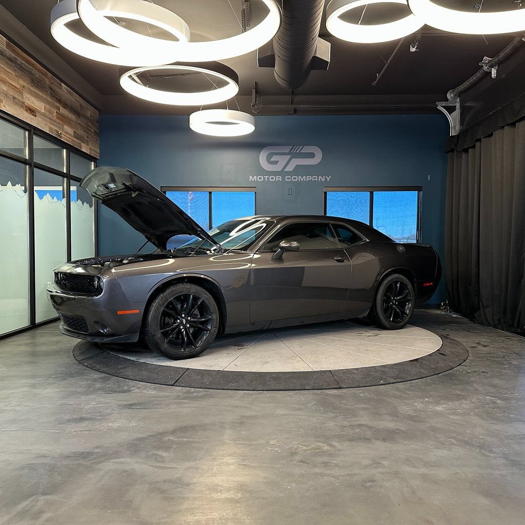 Used 2018 Dodge Challenger SXT w/ Blacktop Package RWD image 24