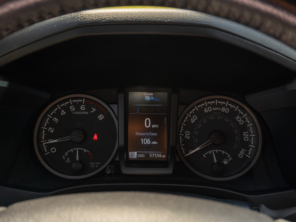 Used 2021 Toyota Tacoma TRD Off-Road w/ Technology Package AWD/4WD image 21