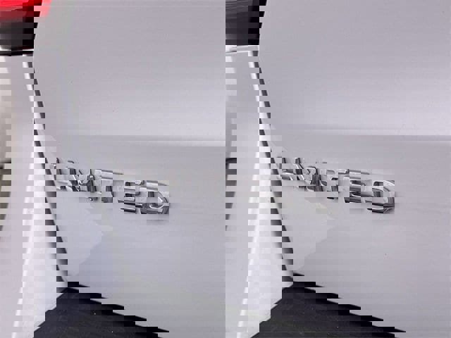 Used 2024 Ford Expedition Limited image 33