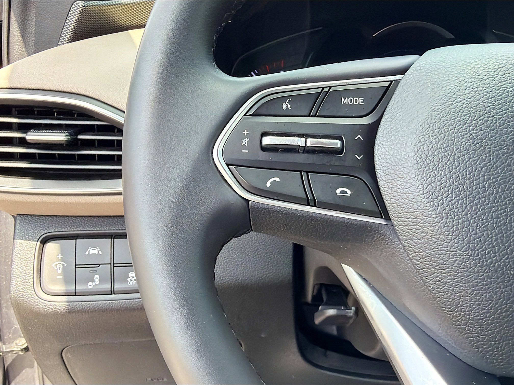 Used 2019 Hyundai Santa Fe Limited image 37