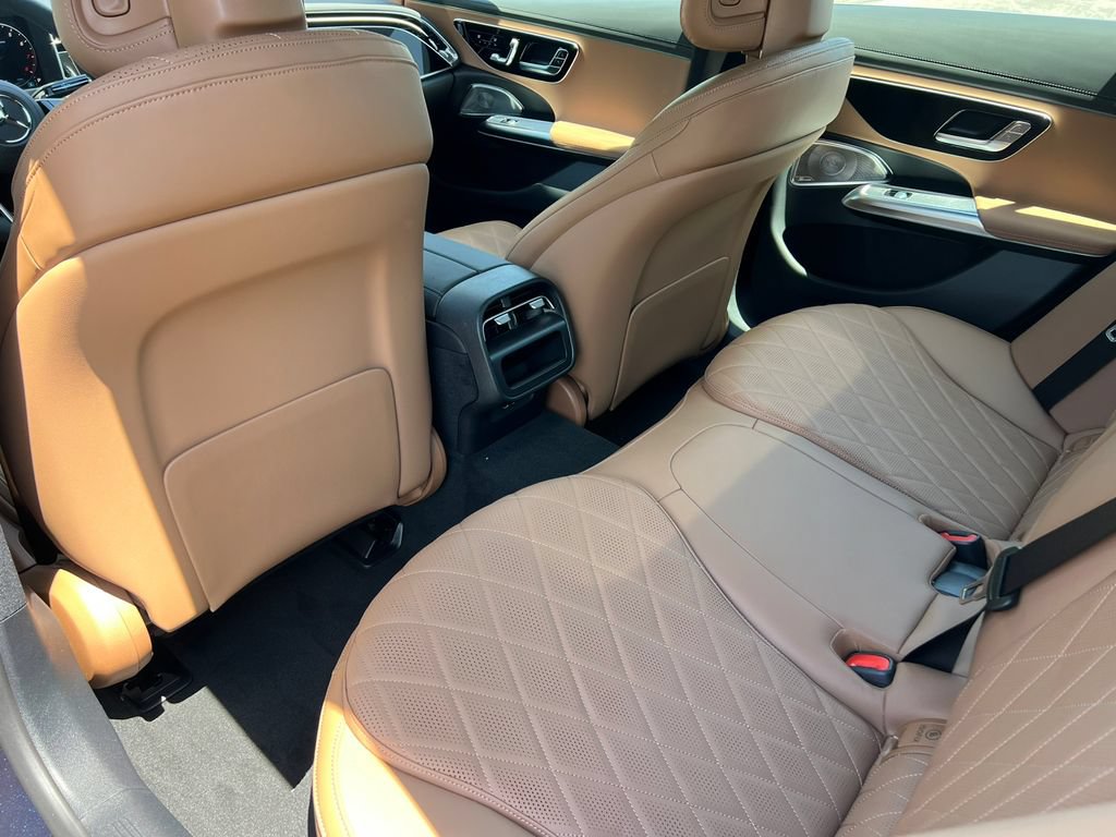New 2026 Mercedes-Benz E 350 4MATIC Sedan image 36