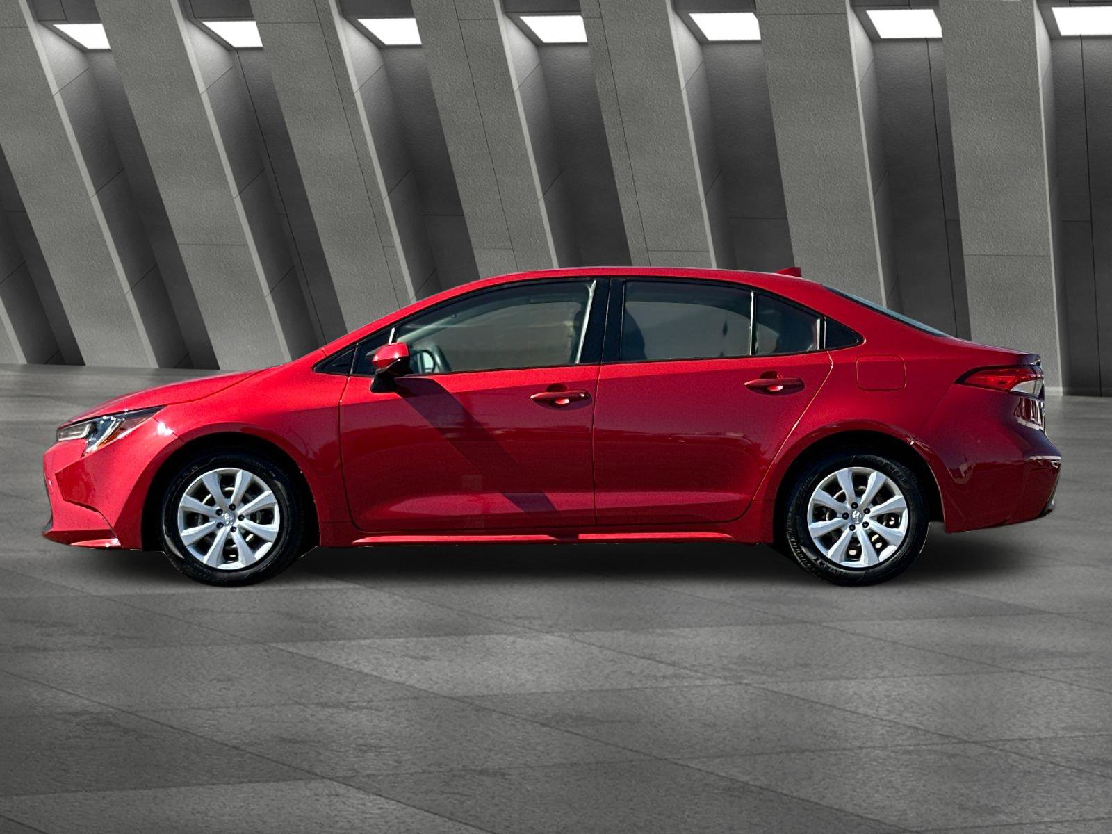 Used 2020 Toyota Corolla LE FWD image 7