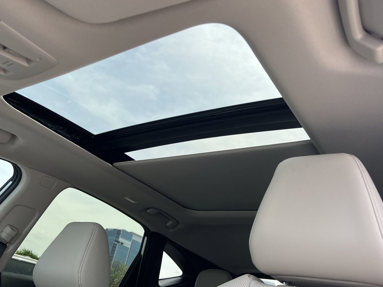 New 2026 Nissan Murano SL image 15