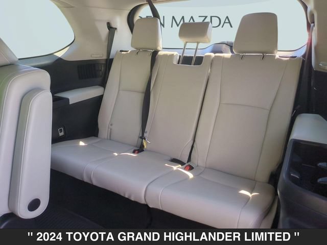 Used 2024 Toyota Grand Highlander AWD image 29