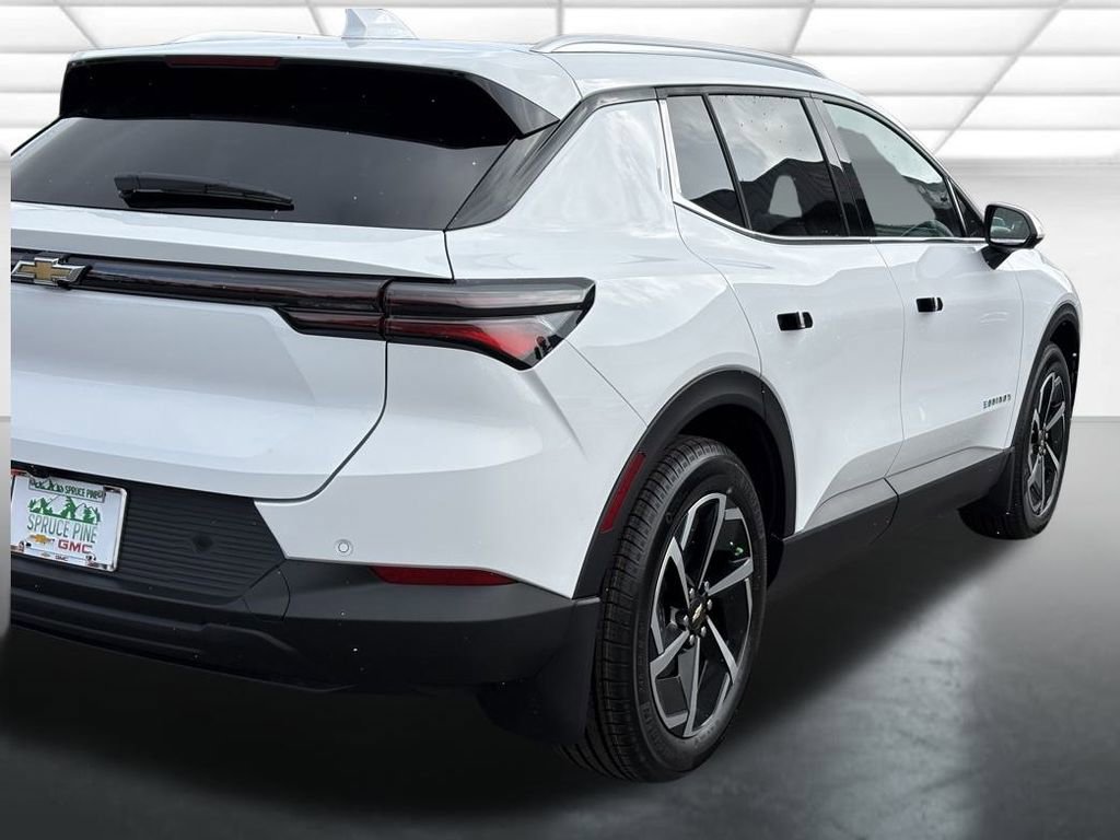 New 2026 Chevrolet Equinox EV LT image 40