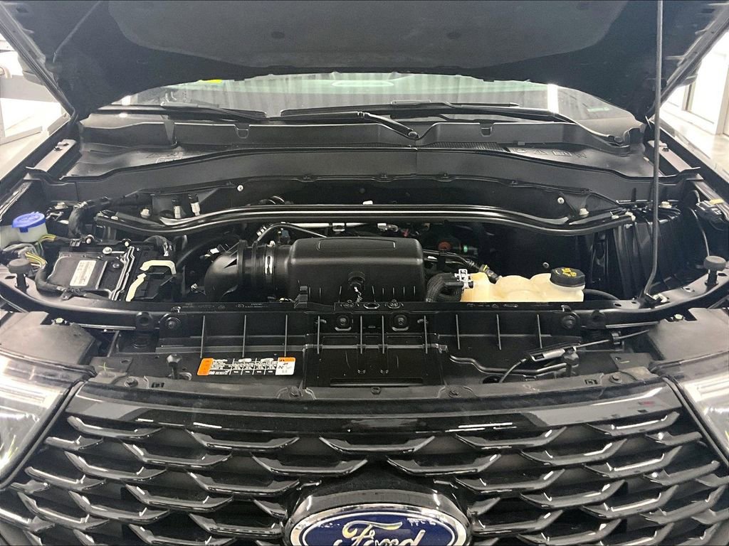 Used 2023 Ford Explorer ST-Line w/ Class IV Trailer Tow Package image 30
