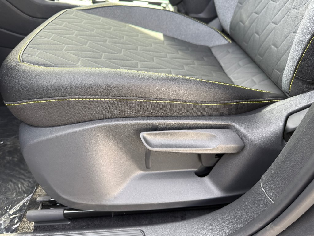 New 2027 Volkswagen Taos Sport AWD/4WD image 10