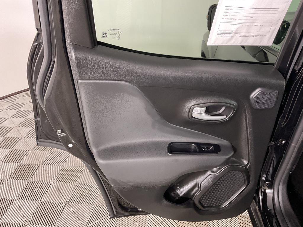 Used 2023 Jeep Renegade Limited w/ Sun/Sound Group AWD/4WD image 18