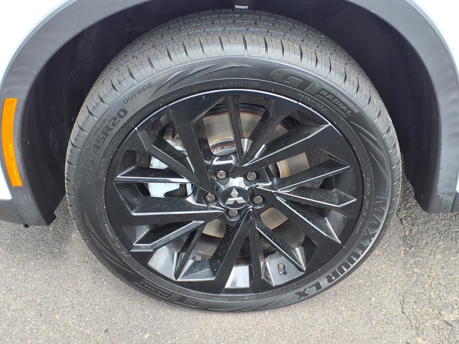 Used 2022 Mitsubishi Outlander SEL Black Edition image 10