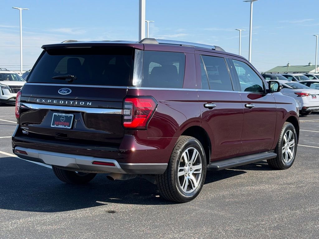 Used 2024 Ford Expedition Limited image 5