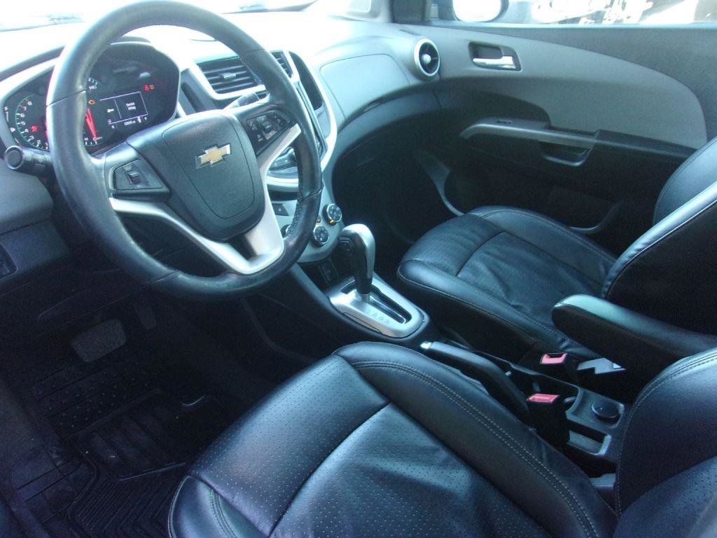 Used 2019 Chevrolet Sonic Premier FWD image 8