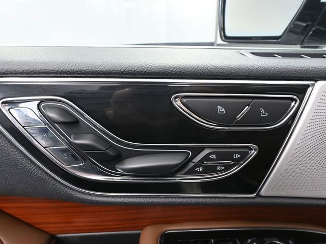 Used 2023 Lincoln Navigator L Reserve w/ Equipment Group 201A image 21