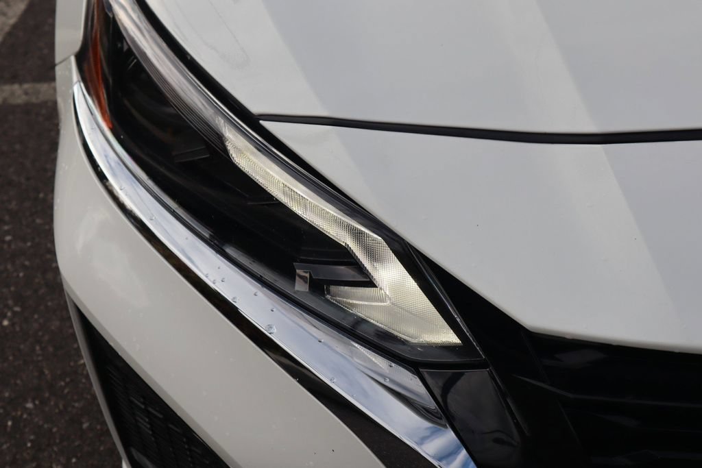 Certified 2025 Nissan Altima 2.5 SL FWD image 12